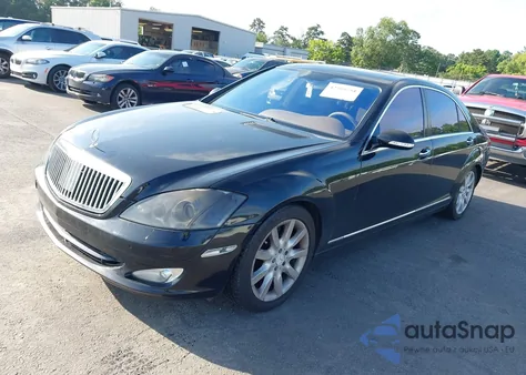 2007 Mercedes-Benz S 550 z USA, uszkodzony, nr VIN WDDNG71X97A025706